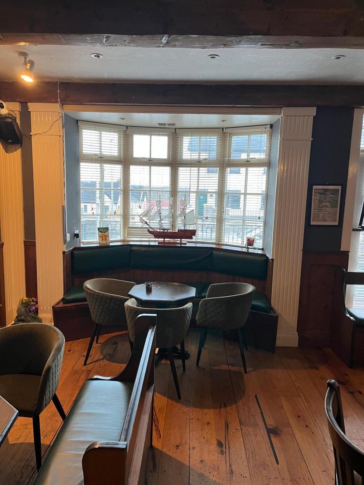The Coach House Inn Moycullen 외부 사진