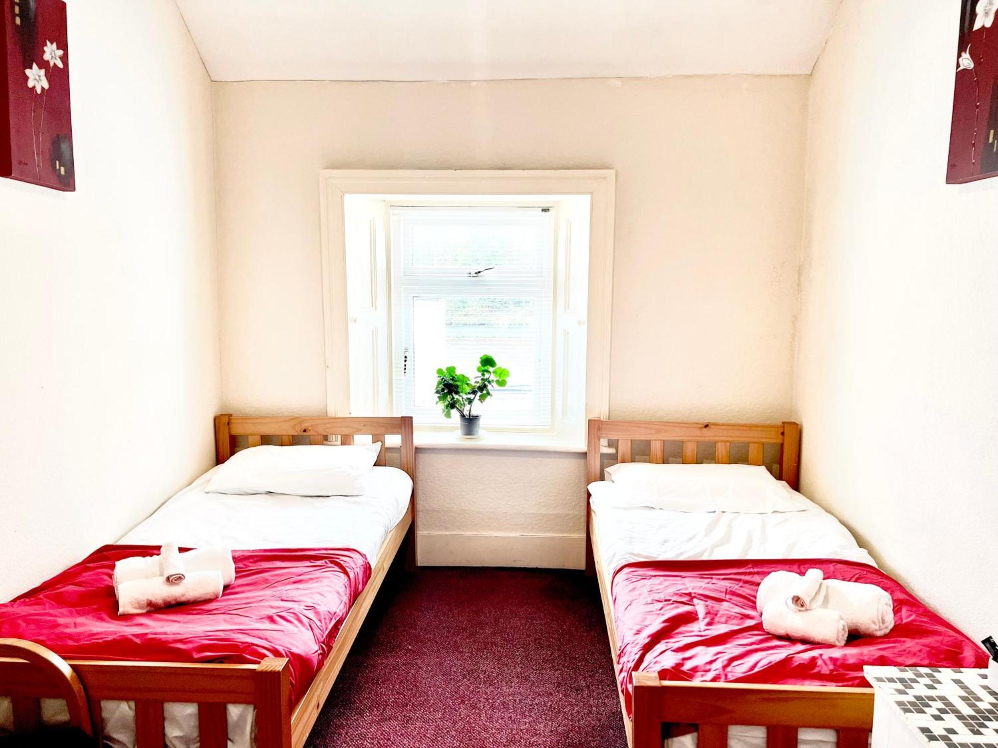 The Coach House Inn Moycullen 외부 사진